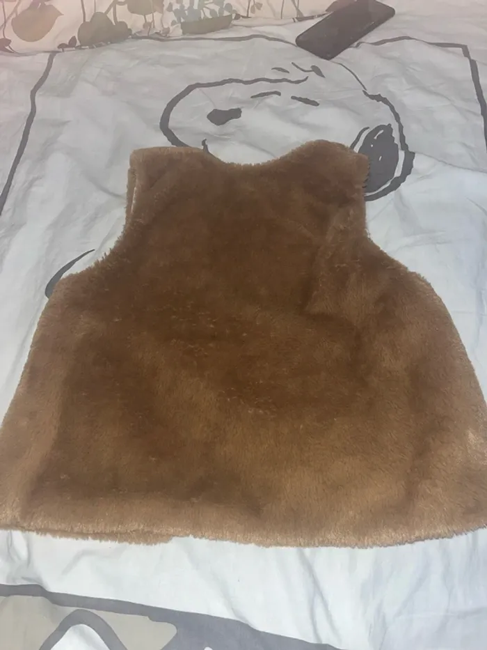 Veste sans manche a fourrure - photo numéro 4