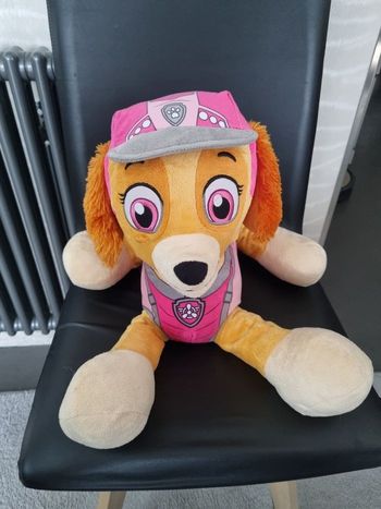 Grande peluche Stella Pat patrouille