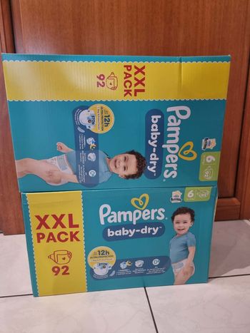 2 cartons taille 6