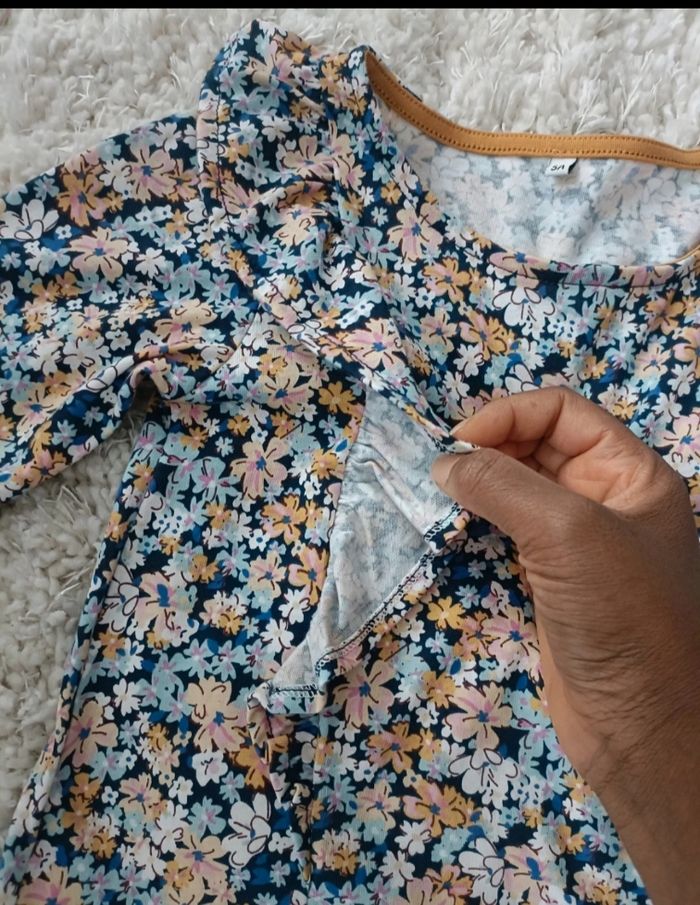 Blouse fleurie en 5 ans - photo numéro 3