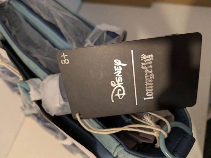 Tote bag Loungefly convertible Stitch embroidered - photo numéro 7