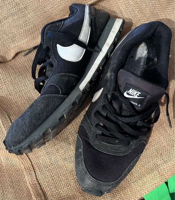Paire de baskets Nike T. 42 homme - photo numéro 3