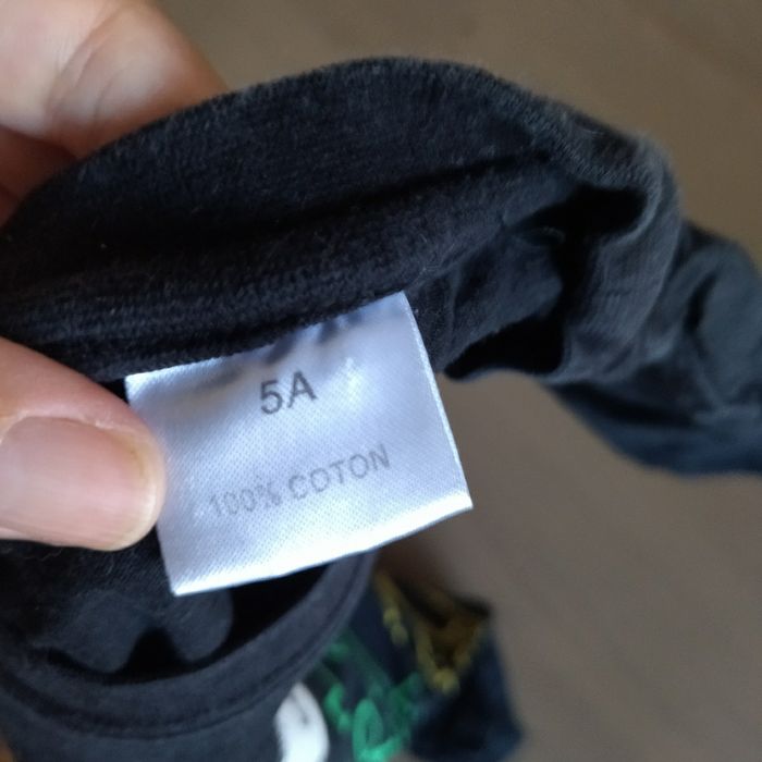 Tshirt manches courtes taille 5 ans - photo numéro 3