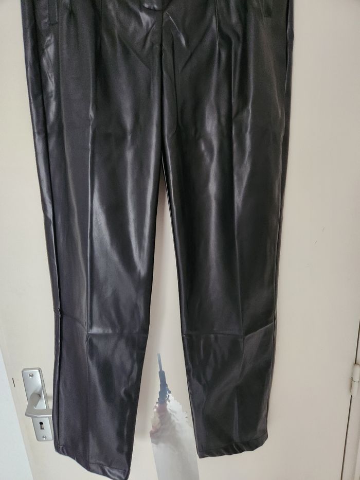 Pantalon similicuir - photo numéro 2