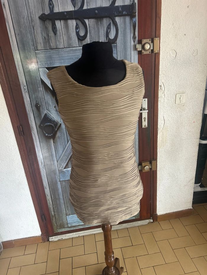 Jolie robe près du corp Version Féminin - photo numéro 2