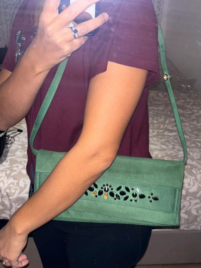 Pochette verte - photo numéro 5