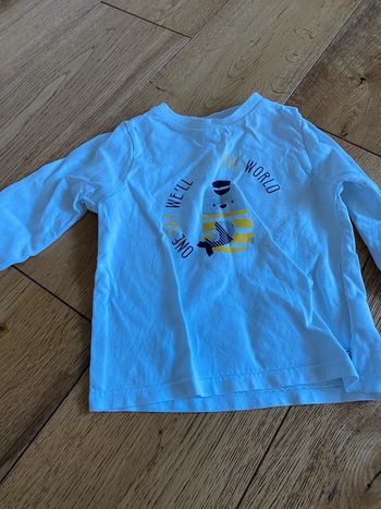 T shirt obaibi très bon etat 6 mois