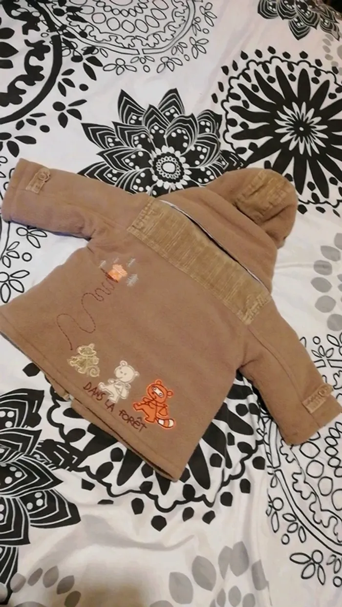Manteau 6mois - photo numéro 2