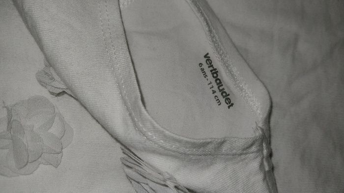 Tshirt blanc pompons très bon état by La Redoute Taille 6 ans - photo numéro 5