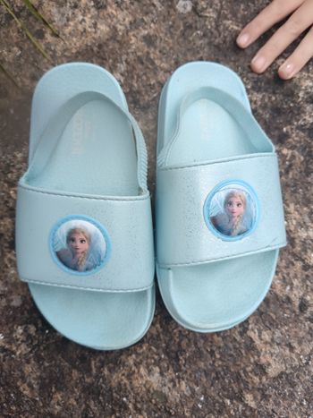 Claquettes, tongs, mules La Reine des neiges