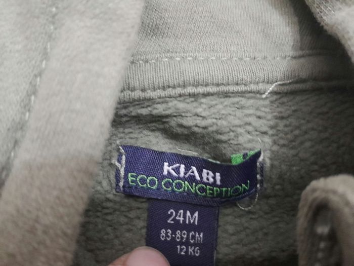 Lot 2 gilet zippée kiabi 2 ans - photo numéro 2
