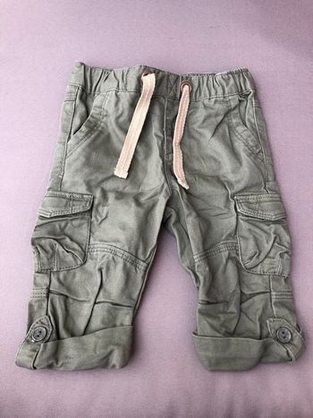 Pantalon pantacourt neuf 12 mois 74 cm neuf