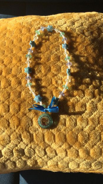 Neuf Disney la reine des neiges collier
