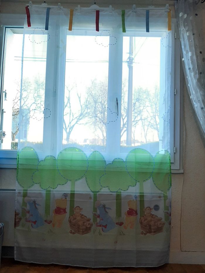 RIDEAU VOILAGE BLANC MOTIFS WINNIE "DISNEY" - 140 x 230 cm - n°16 - photo numéro 2