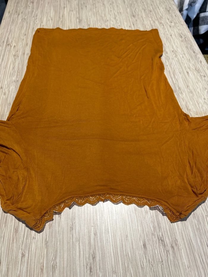 Haut teeshirt manches longues camaïeu xl 42 col V dentelle jaune moutarde camel - photo numéro 4