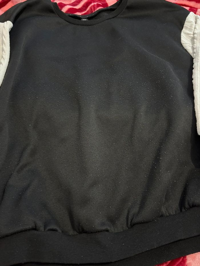 Pull noir et blanc - photo numéro 3