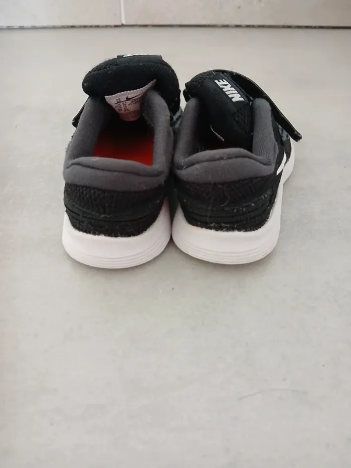 Baskets nike - photo numéro 4