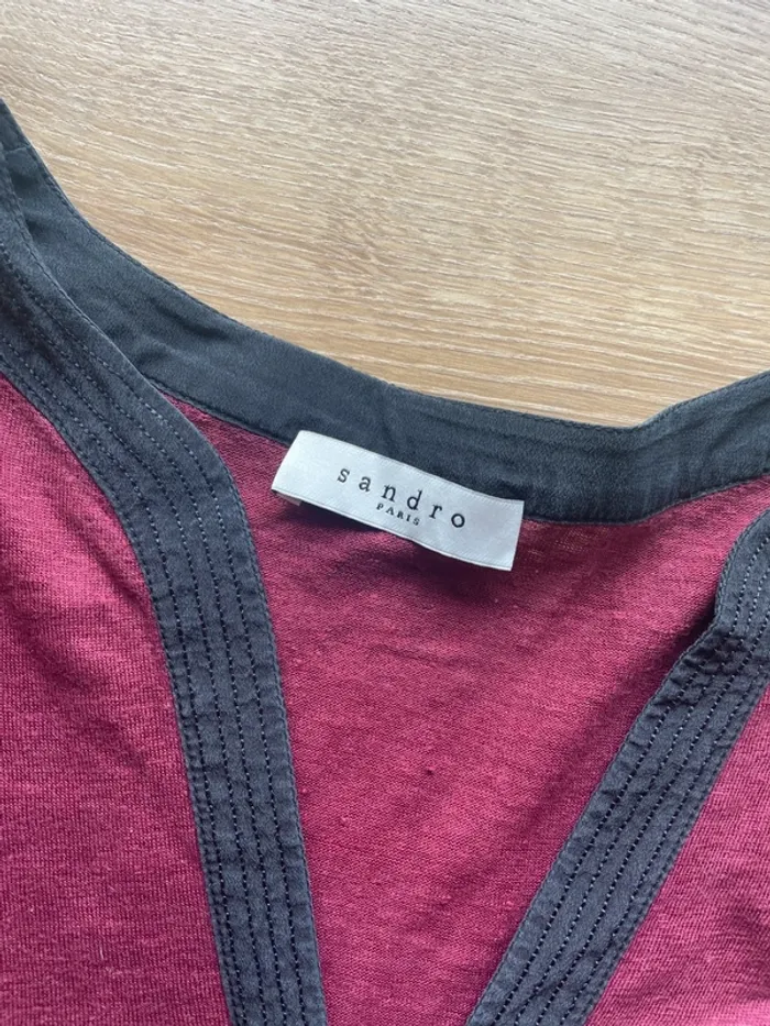 Pull Sandro bordeaux décolleté V finition noire S - photo numéro 2