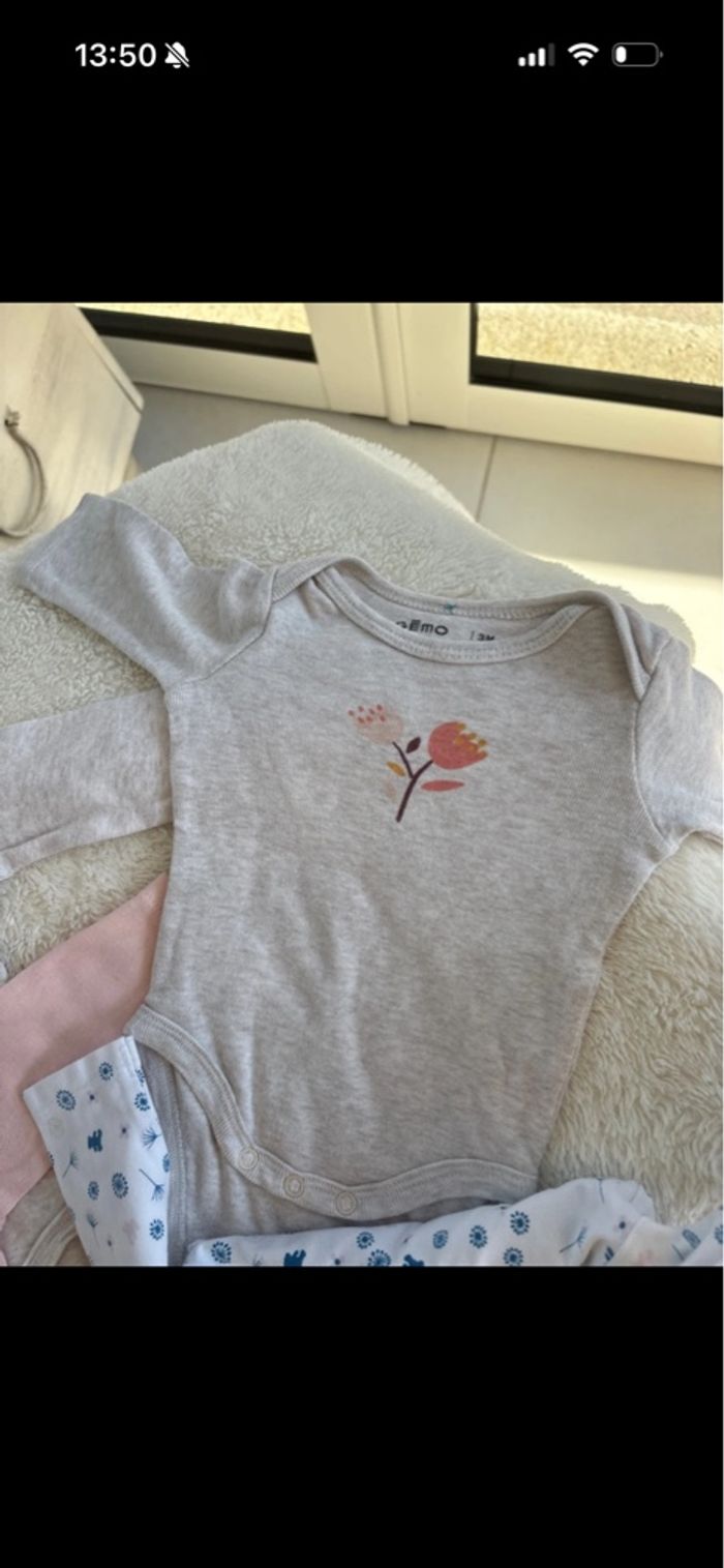 Lot de bodies 3 mois lulu castagnette kiabi - photo numéro 3