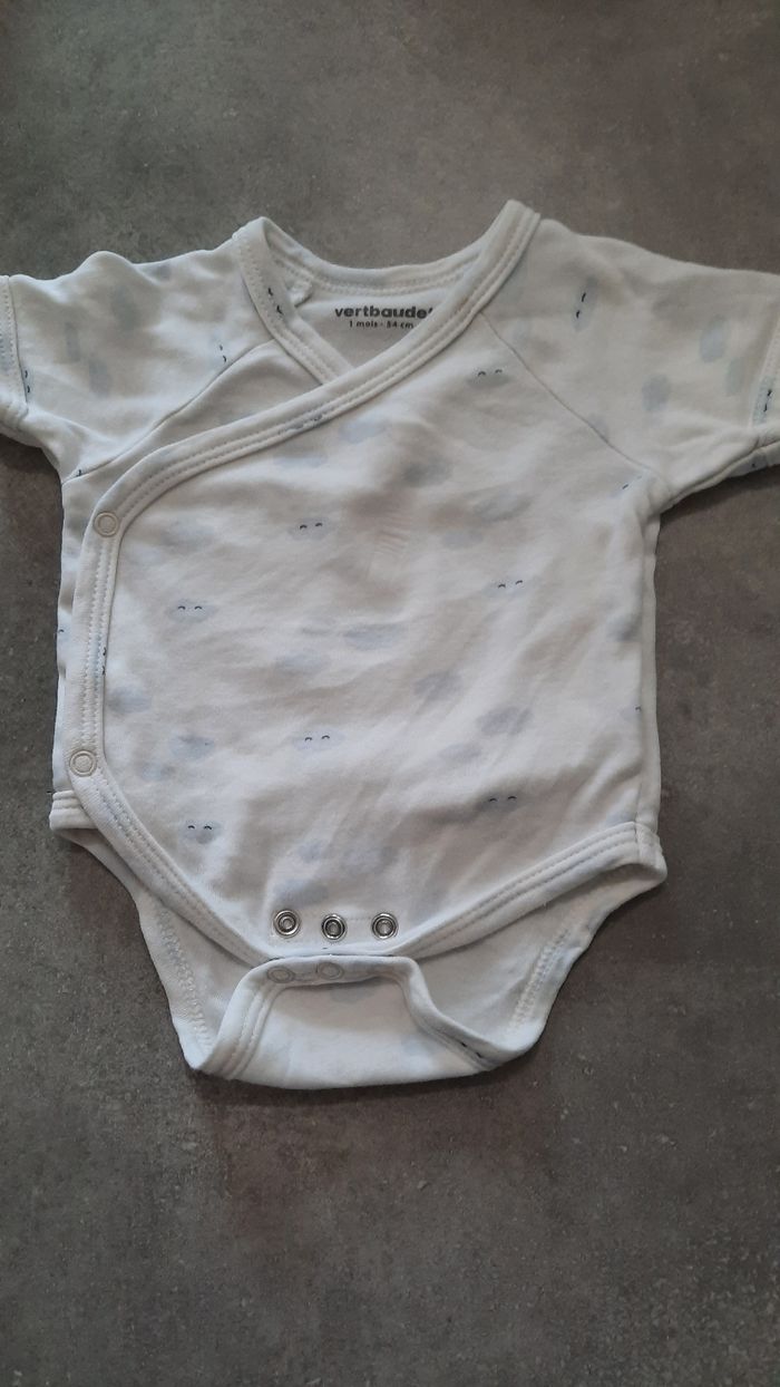 Lot de 3 bodies 1 mois - photo numéro 4