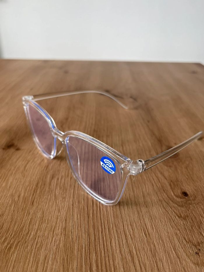 Lunettes lumières bleues neuves