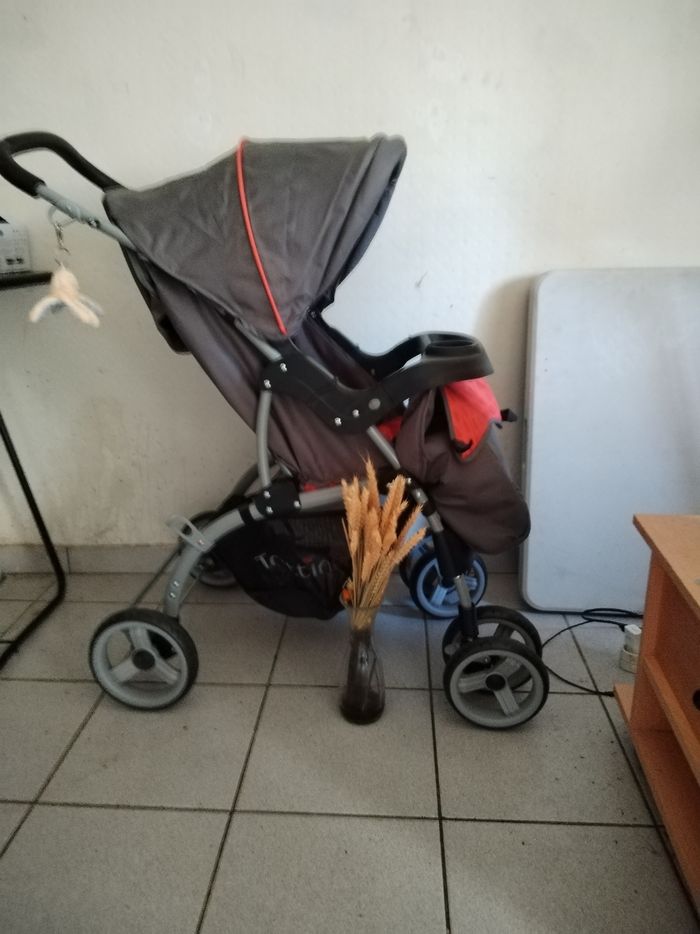 Poussette - photo numéro 2