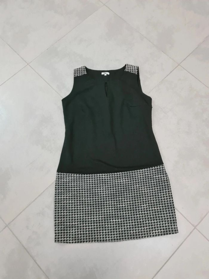 Robe fourreau noire phildar taille 42