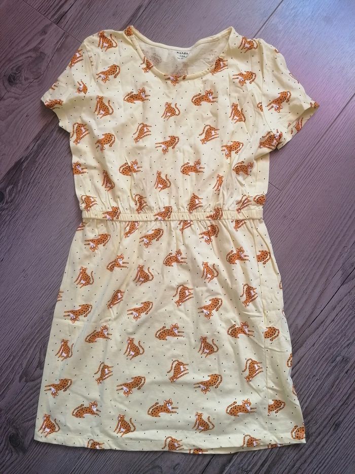 Robe et ou chemise de nuit fille taille 12ans Kiabi