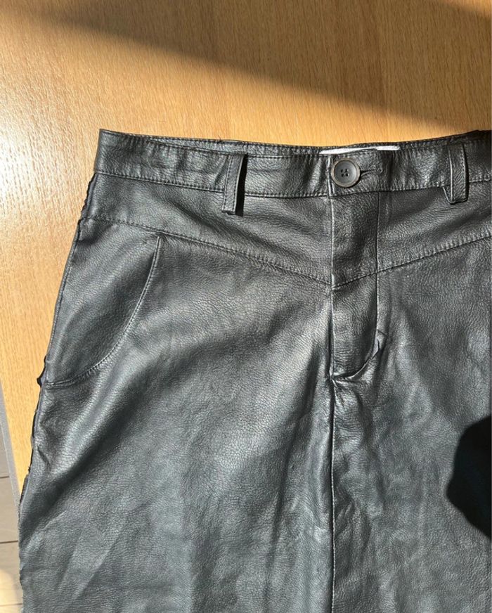 Mini jupe simili cuir Pull & Bear - photo numéro 6