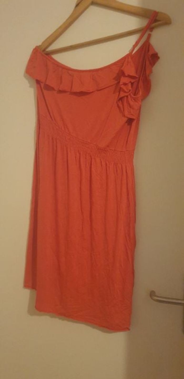 Robe épaule dénudée Corail