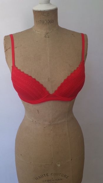 Soutien gorge rouge