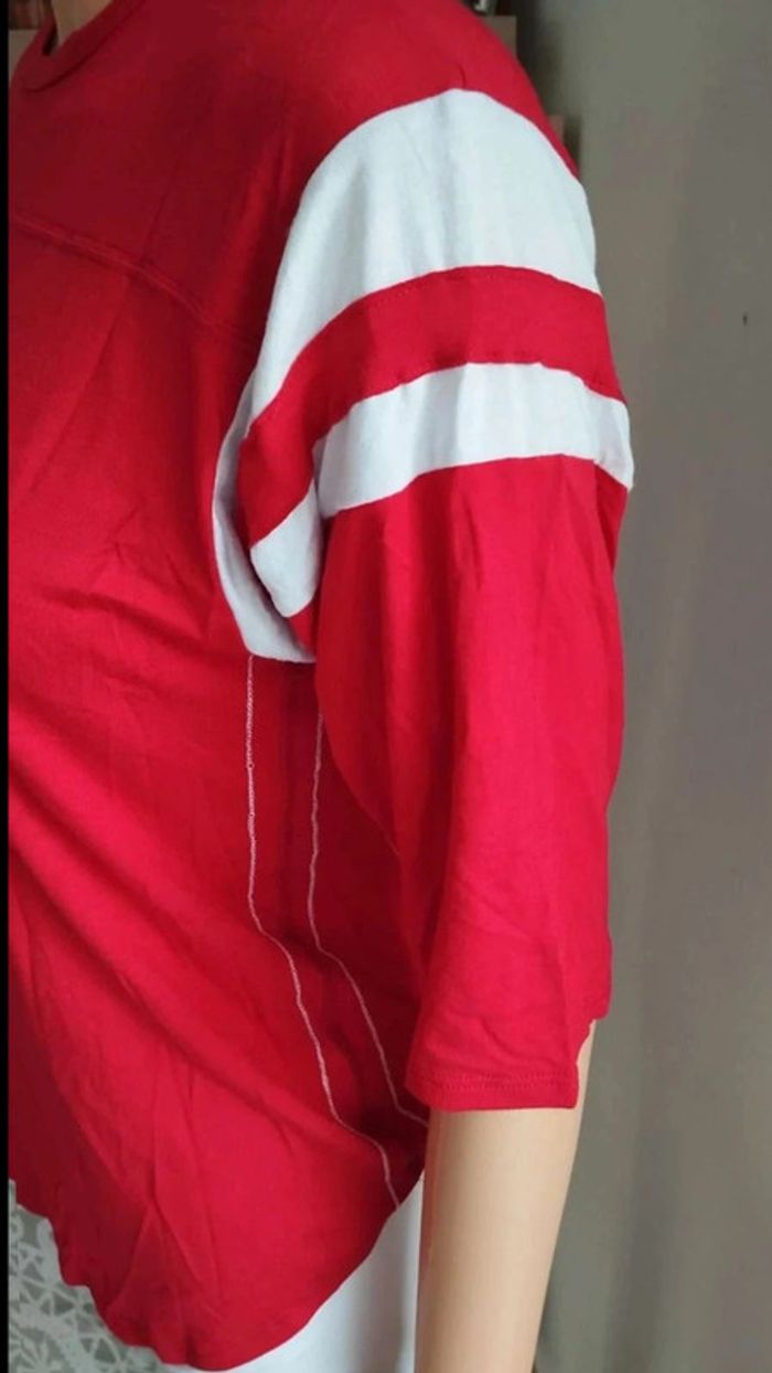 Tee-shirt rouge bandes  blanche  taille  36 femme - photo numéro 4