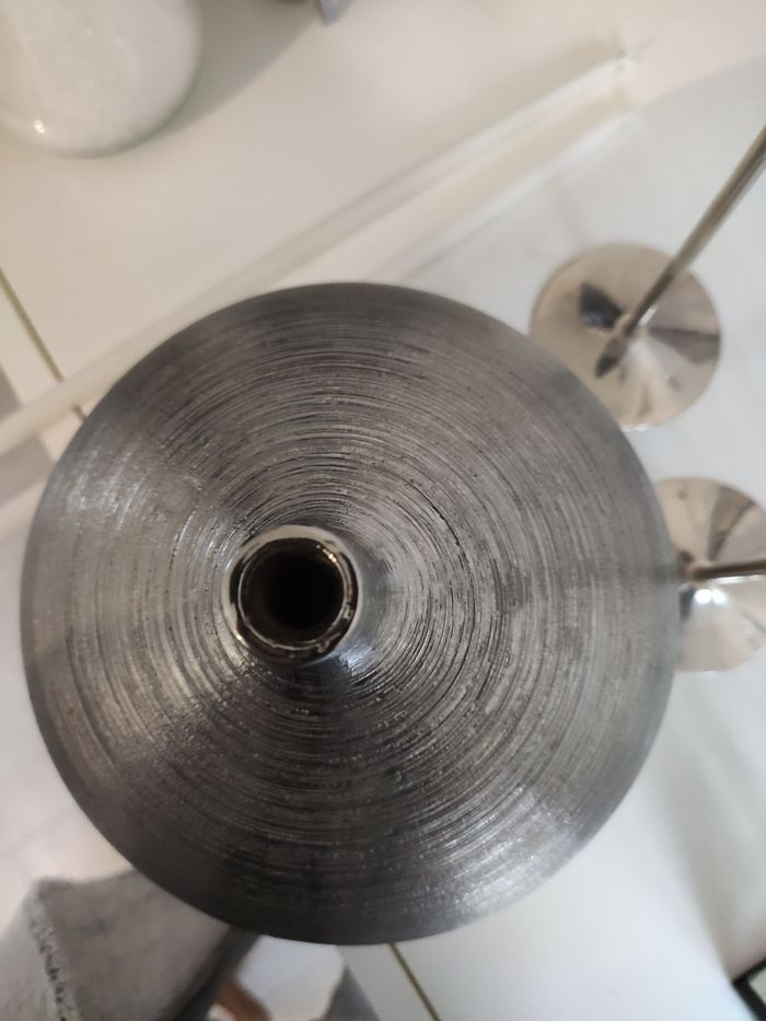 Joli vase rond - photo numéro 2