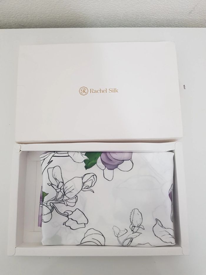 Taie fleurs en soie véritable - photo numéro 2