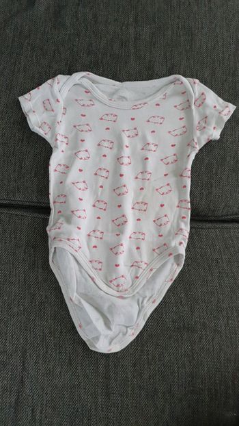 Lot de 6 bodies 18 mois