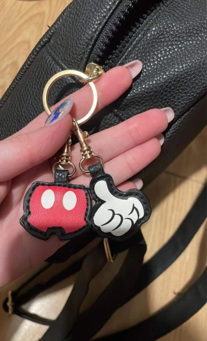 Sac à dos Mickey noir - Très bon état - Utilisé 2/3 fois - photo numéro 4