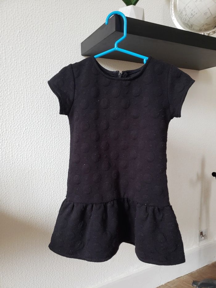 Robe noire