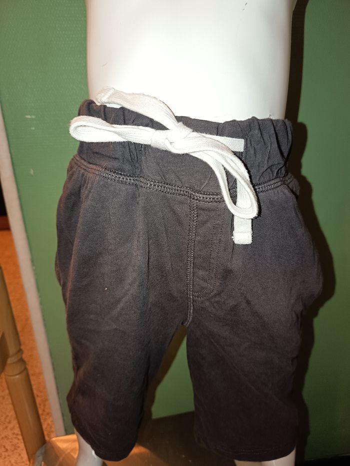 Bermuda gris foncé - photo numéro 2