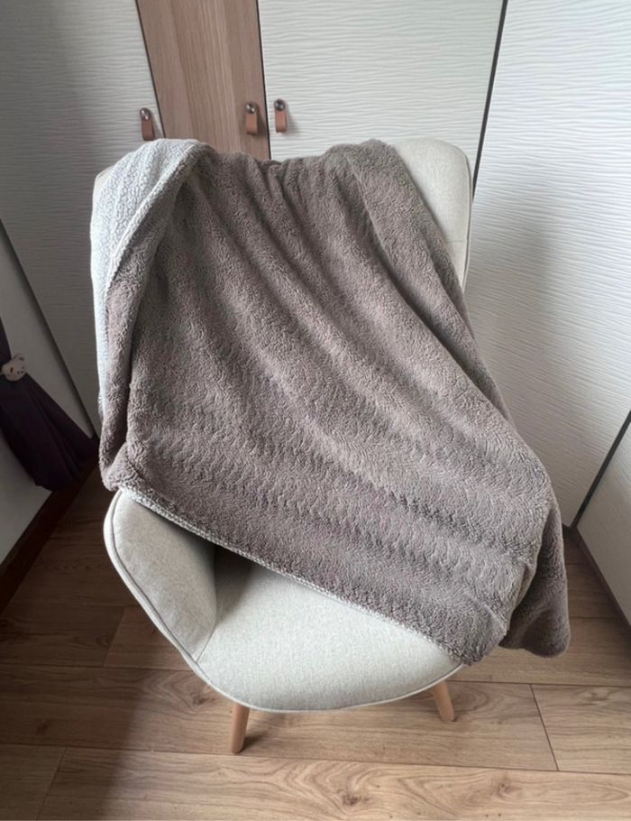 Grande couverture Côté mouton 🐑 Taille 170 sur 115 cm #bébéfille #bebegarcon #naissance #naissancegarcon #nourrisson #maternité #sacfemme #grossesse #ensemblebebe #prixnegociable #prixlots #chauffebiberon #éveil #eveilbebe #jouetenfant #co - photo numéro 2