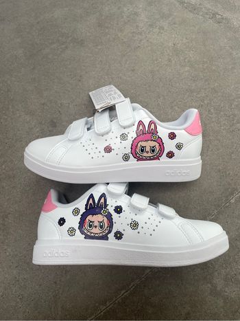 Basket adidas rose Labubu