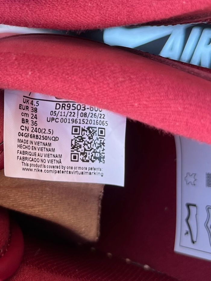 Basket Nike Air Force 1 PRM rouge bordeaux - photo numéro 10
