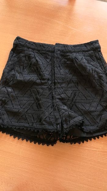 Short noir