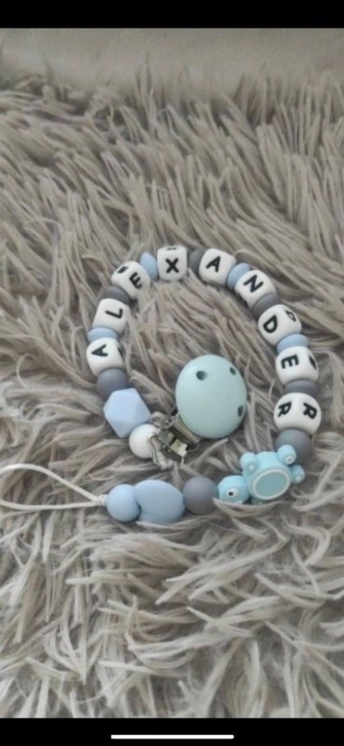 Attache tétine personnalisé