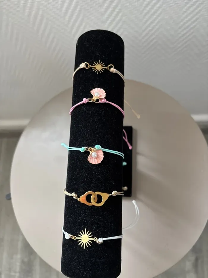Bracelet noeud coulissant