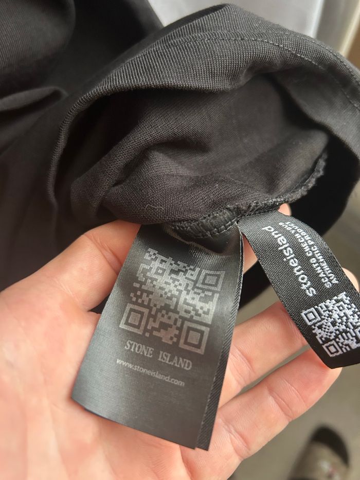 Teeshirt stone Islande - photo numéro 3