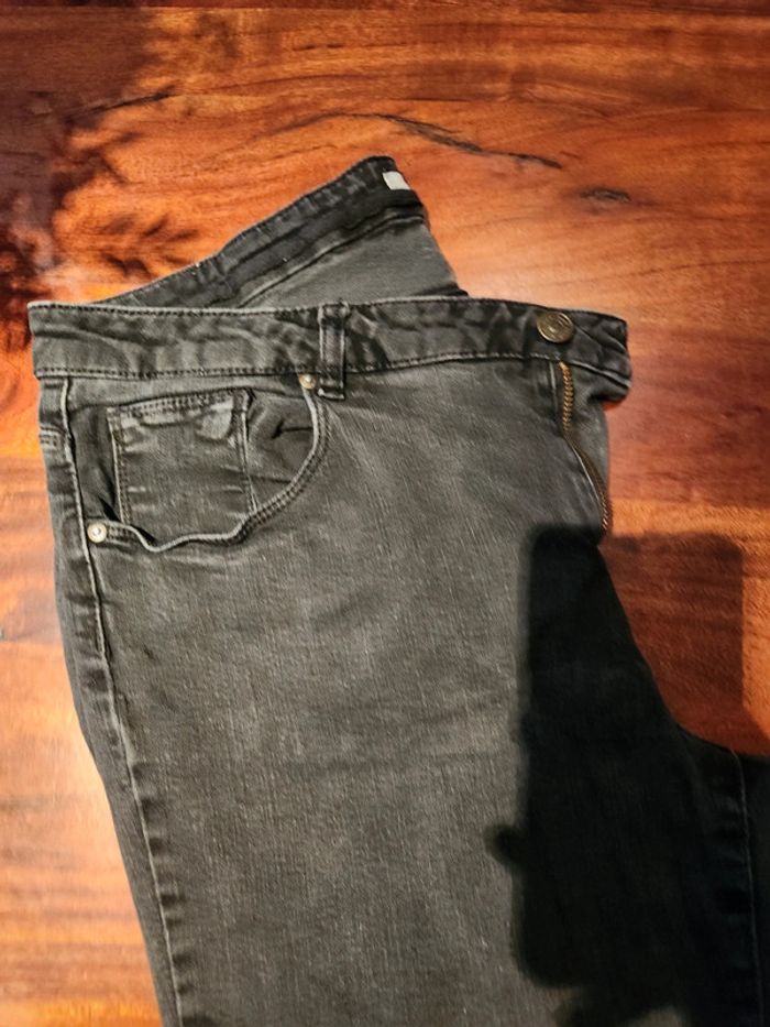 Pantalon Noir Naf Naf Brodé Sans Étiquette de taille - photo numéro 3