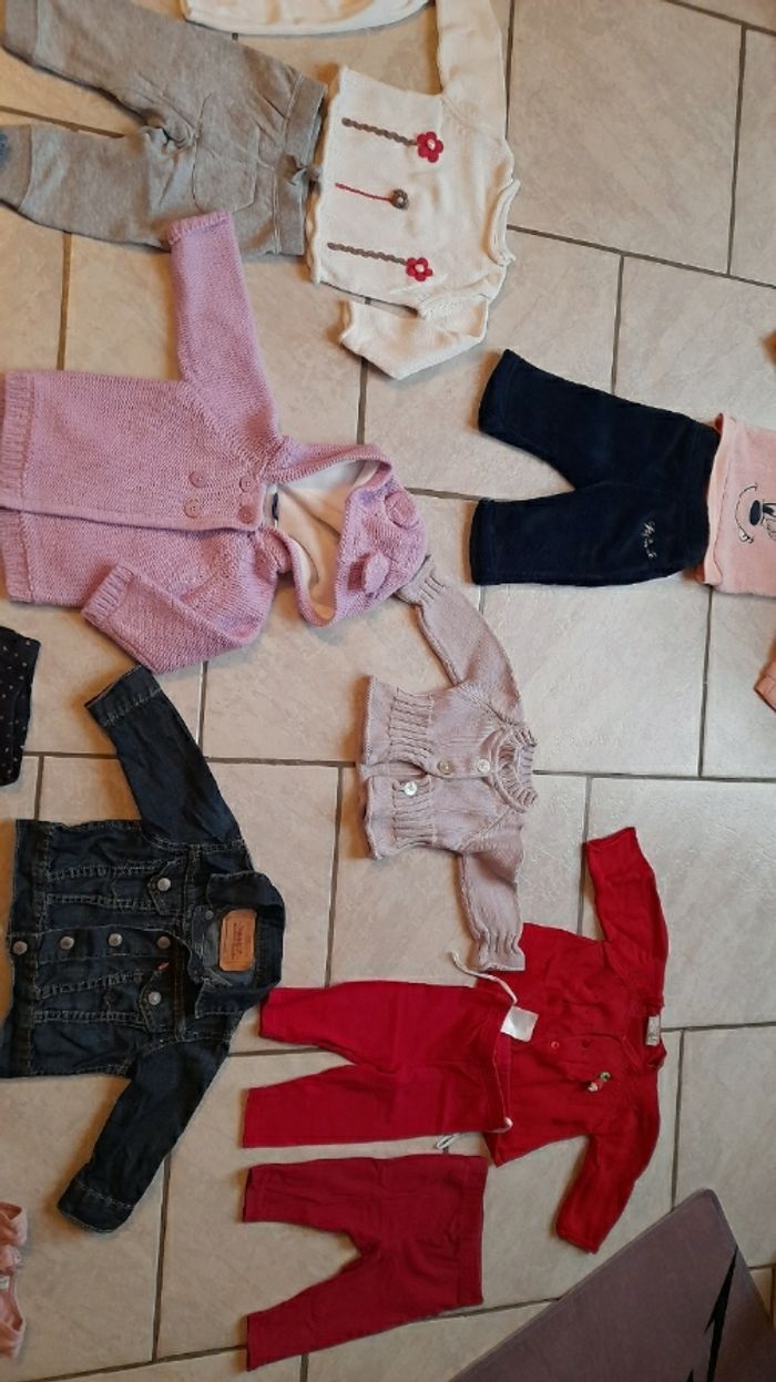 Lot de 40 vêtements fille 6 mois - photo numéro 6
