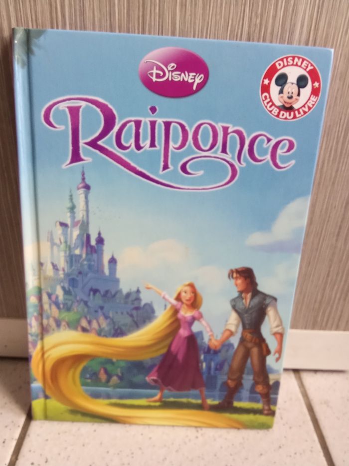 Livre Disney clu livre le livre  raiponce