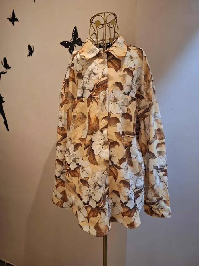 Chemise fleurie & côtelée