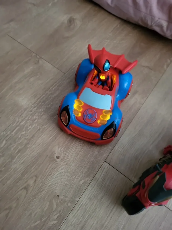 Lot jouets spiderman - photo numéro 3